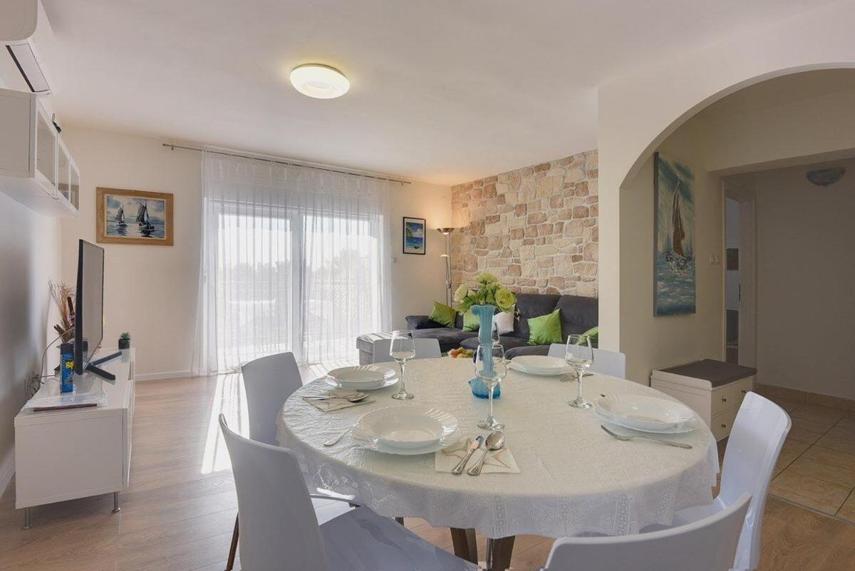 Apartment Zajec เปรมันตูรา ภายนอก รูปภาพ